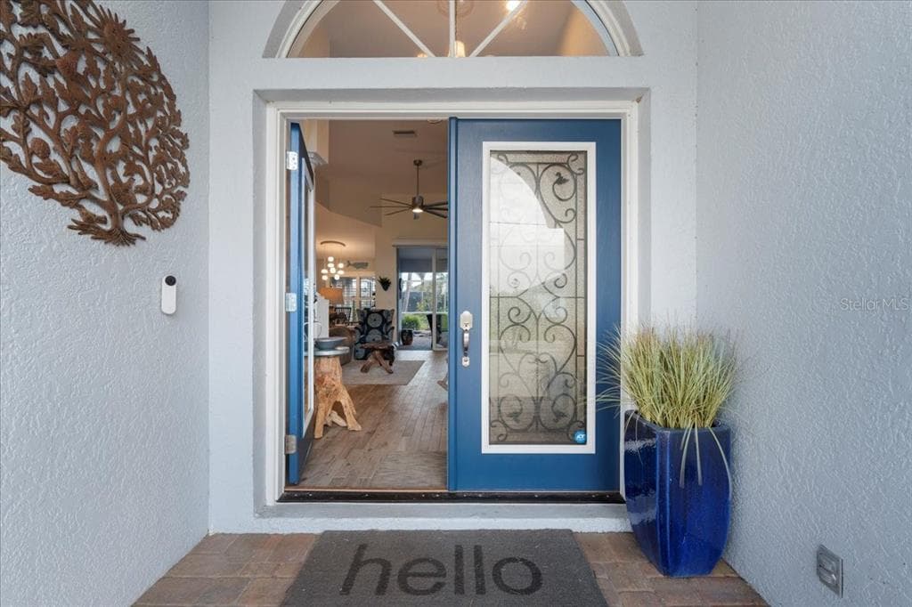 1091 ROTONDA CIRCLE photo 6