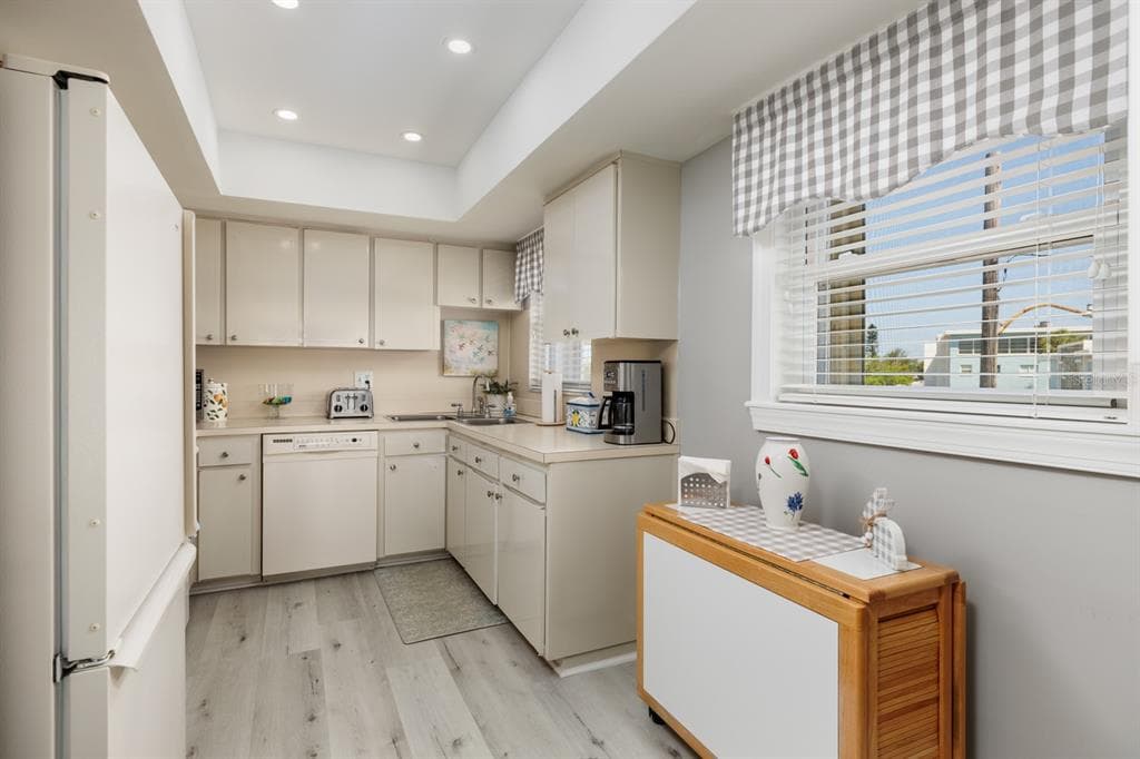 6161 GULF WINDS DRIVE 338 photo 8