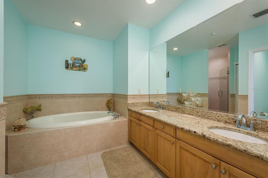 530 S GULFVIEW BOULEVARD 303 photo 16