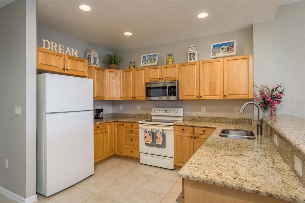 530 S GULFVIEW BOULEVARD 303 photo 9