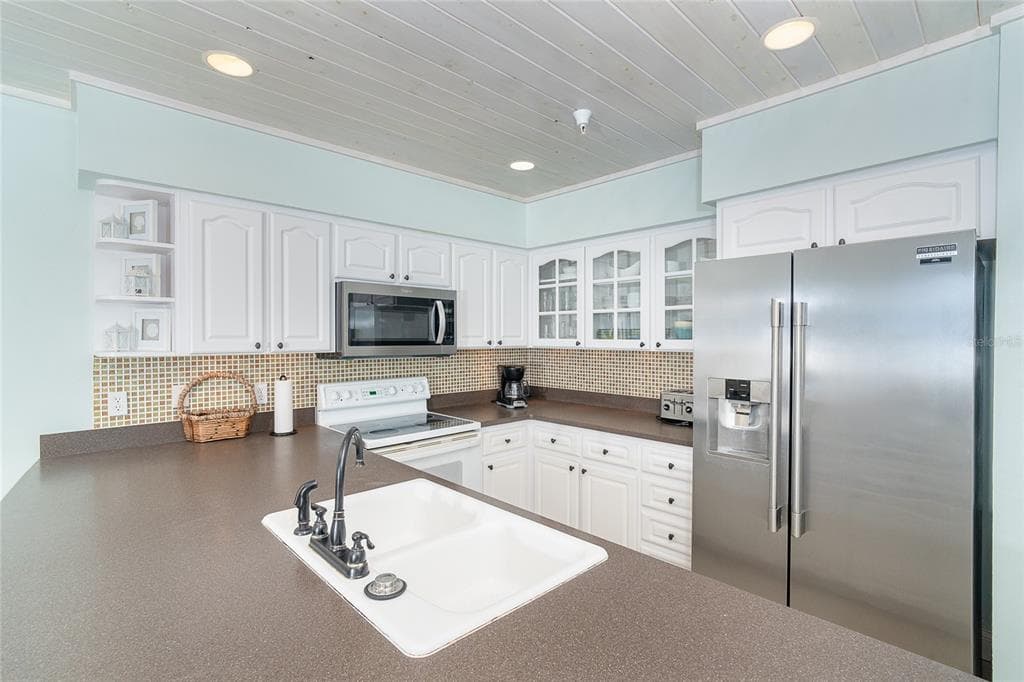 7536 PALM ISLAND DRIVE S 1522 photo 10