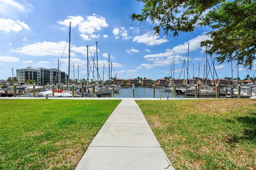 2060 MATECUMBE KEY ROAD 2106 photo 5