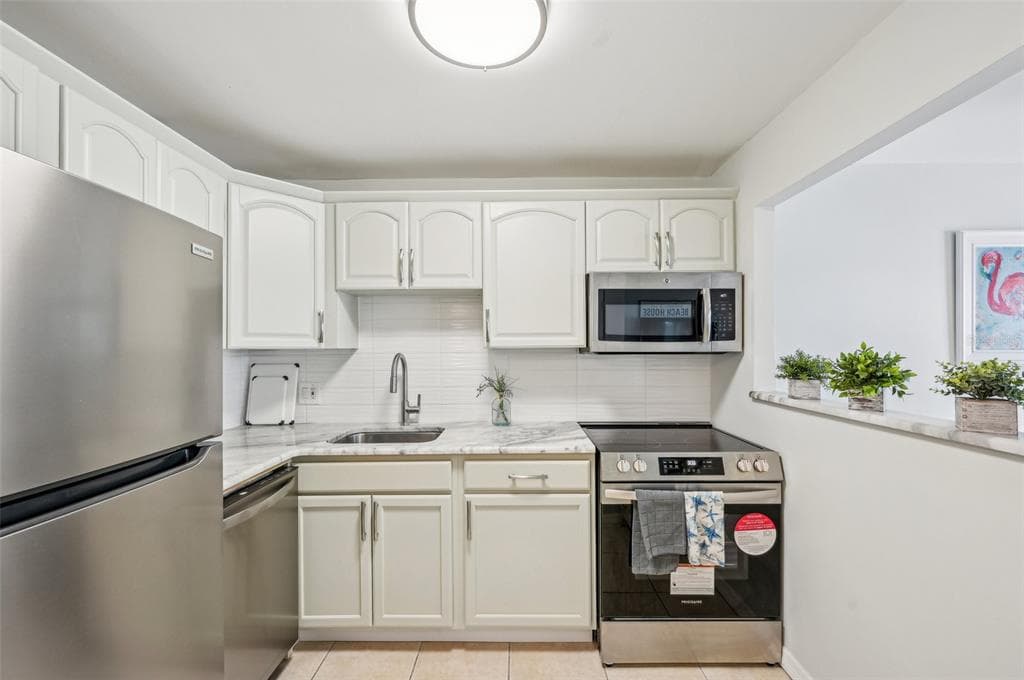 117 7TH STREET N 5 photo 9