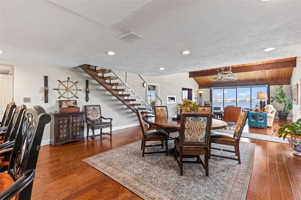 761 MARINA POINT DRIVE 7610 photo 16