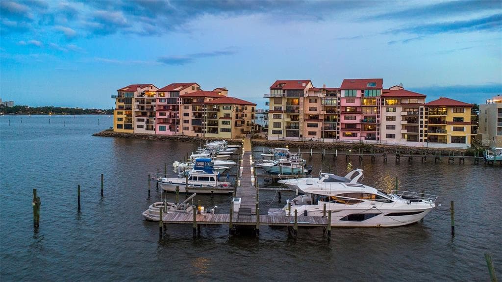 761 MARINA POINT DRIVE #7610 1