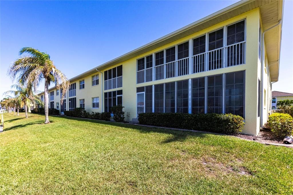 4000 BAL HARBOR BOULEVARD 124 photo 21