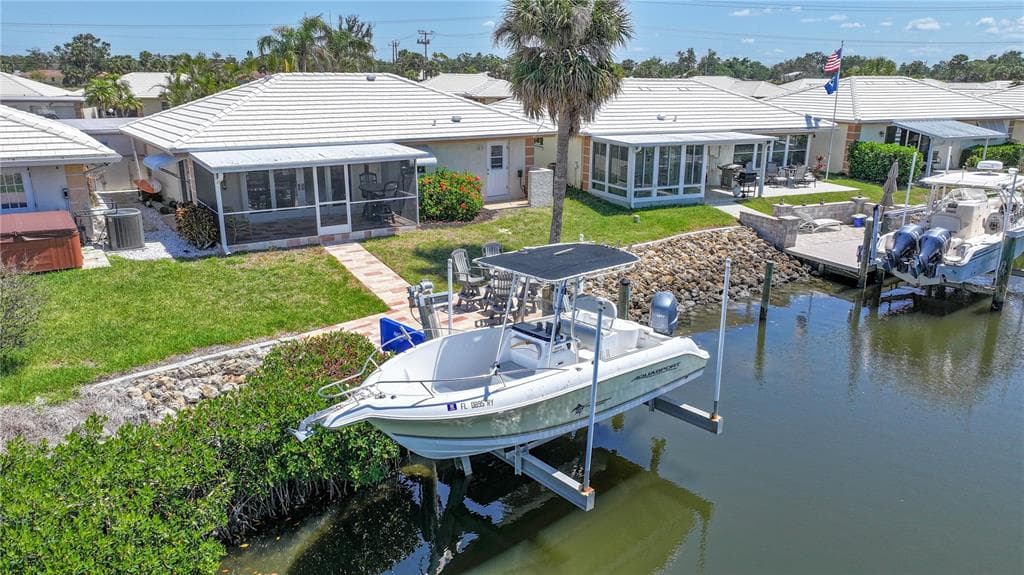 120 VILLA DRIVE #120 1
