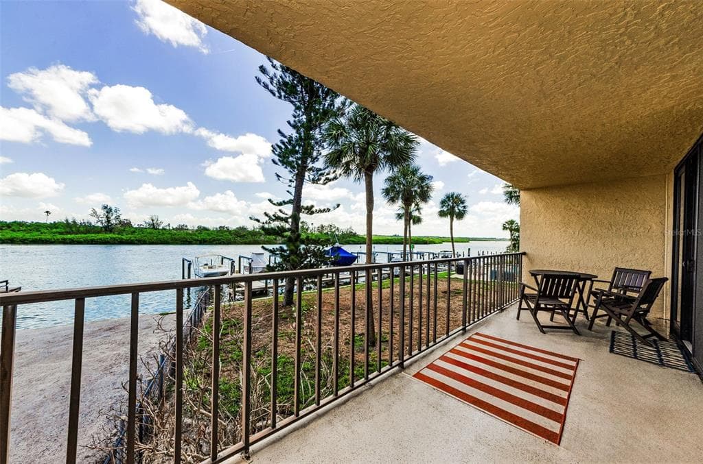 18201 GULF BOULEVARD #201 3
