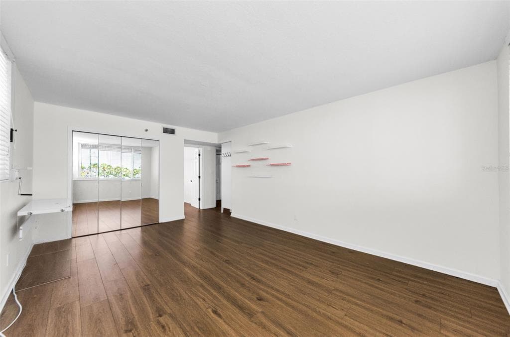 18201 GULF BOULEVARD 201 photo 15