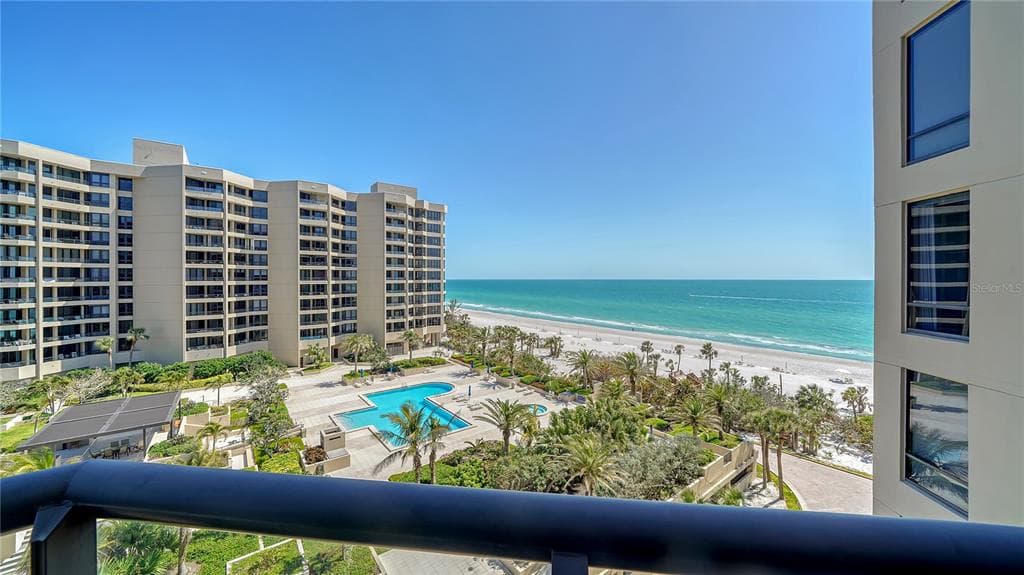 1241 GULF OF MEXICO DRIVE 603 photo 15