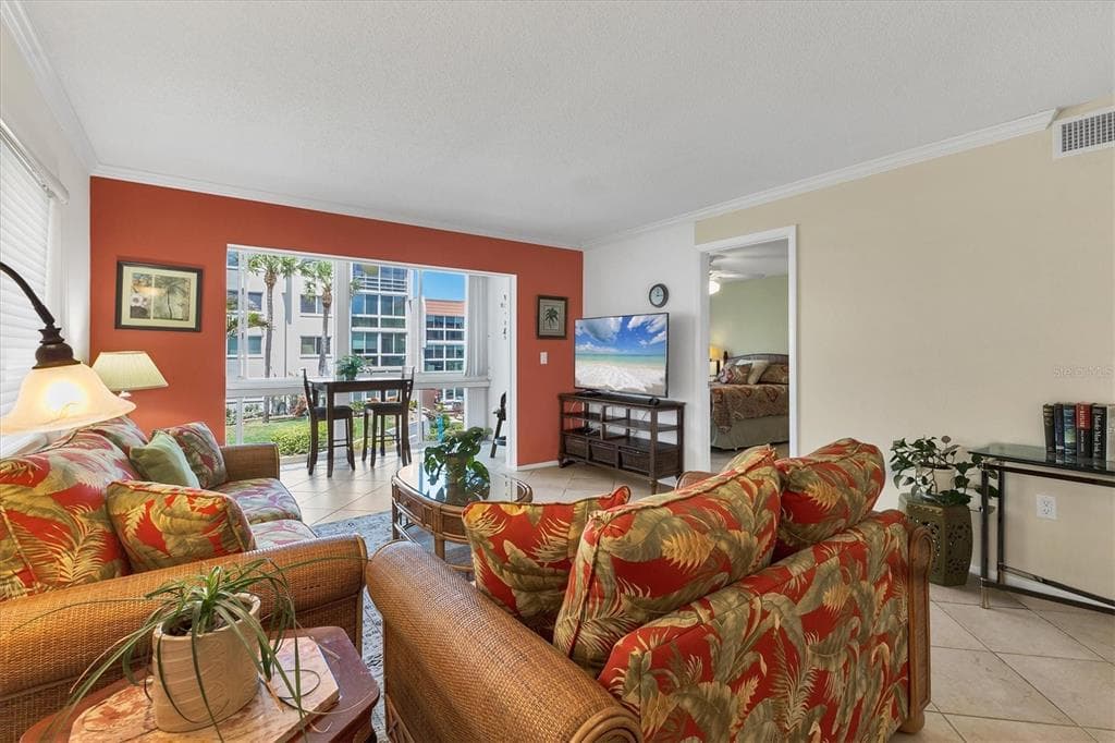 210 SANTA MARIA STREET 244 photo 11