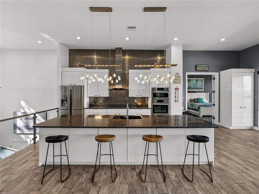 3484 SHORE DRIVE photo 17