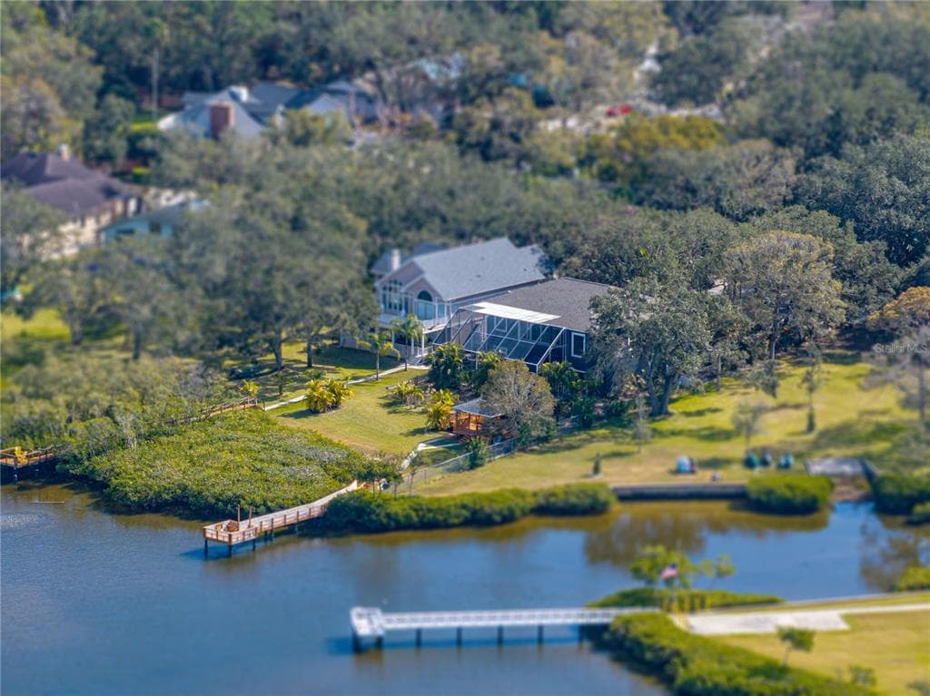 3484 SHORE DRIVE 1