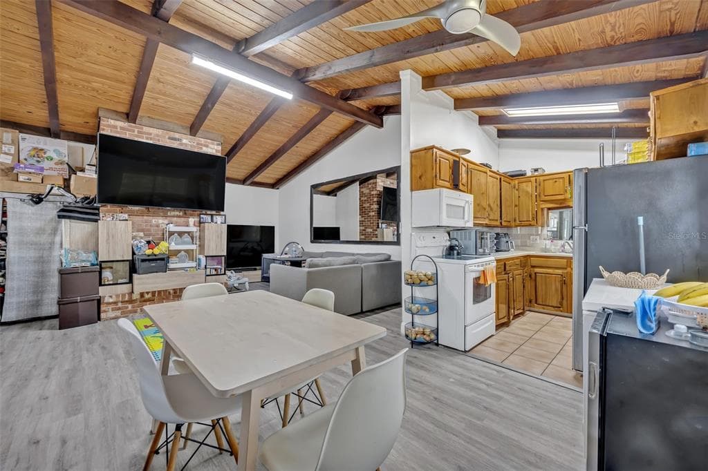 11424 WESTWOOD BOULEVARD photo 10