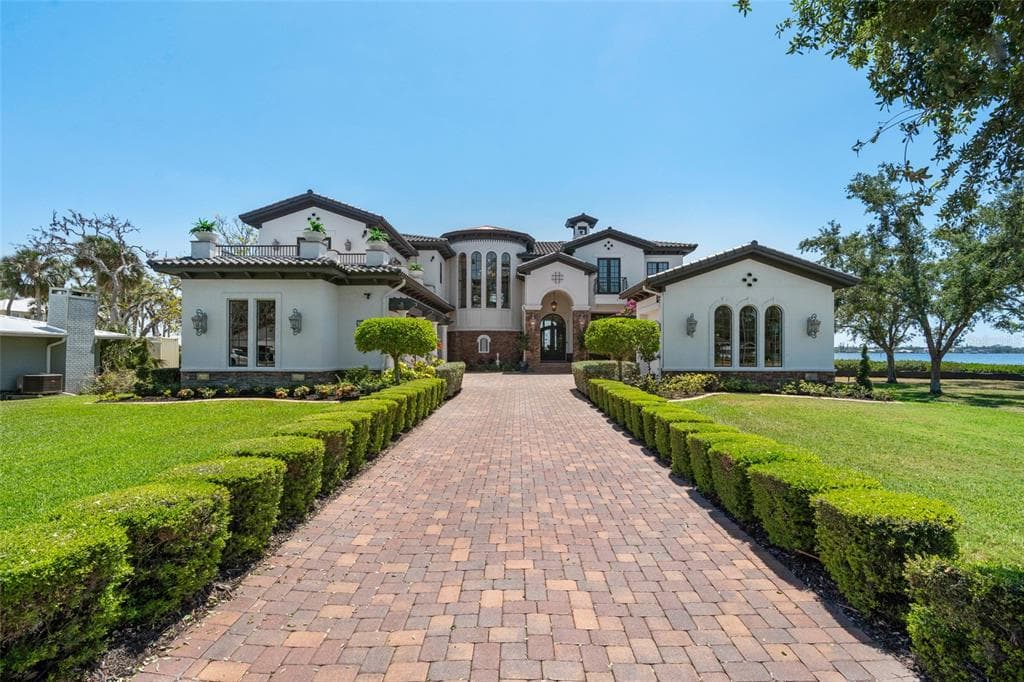 2107 4TH STREET COURT W 1