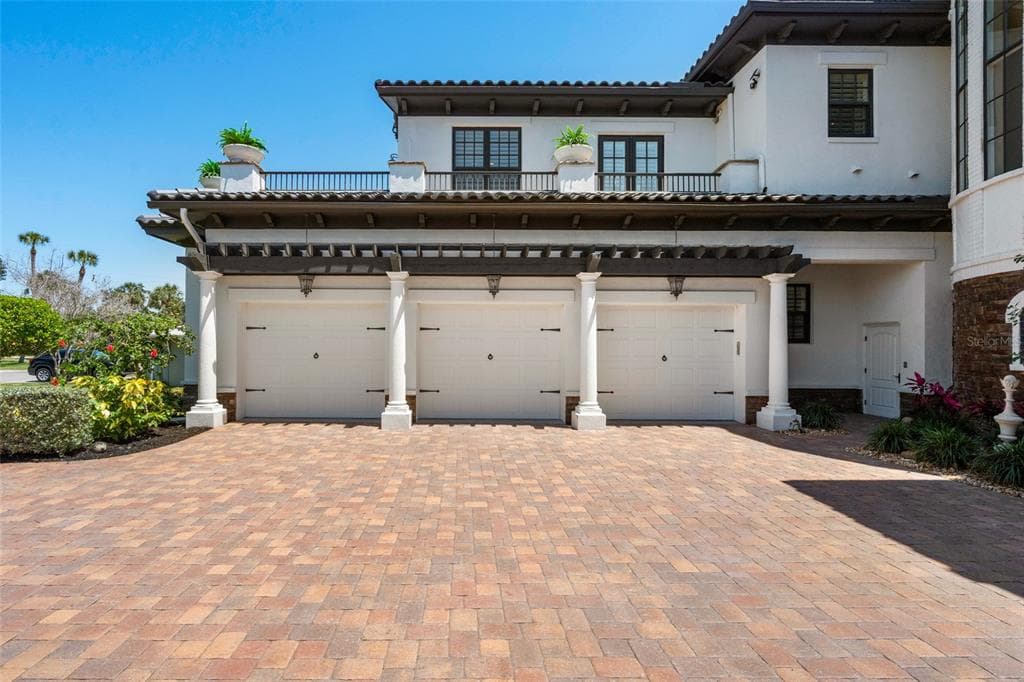 2107 4TH STREET COURT W 5
