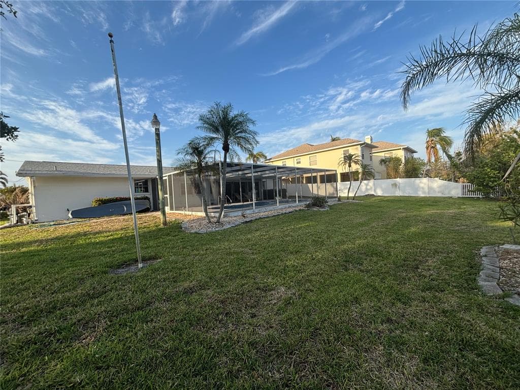 4411 DOLPHIN LANE photo 2