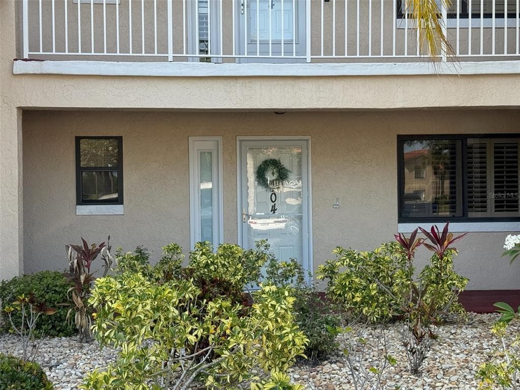 460 BOUCHELLE DRIVE #104 2