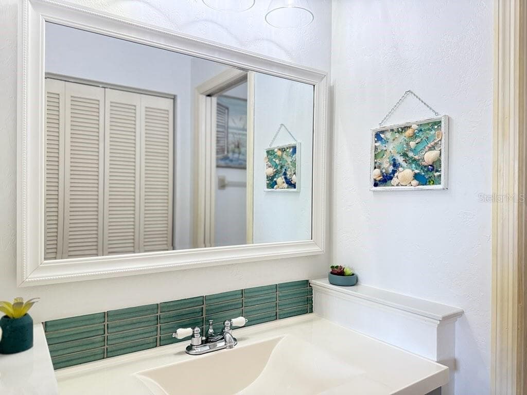 460 BOUCHELLE DRIVE 104 photo 24