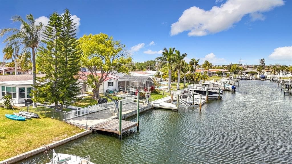 4920 PELICAN DRIVE 4