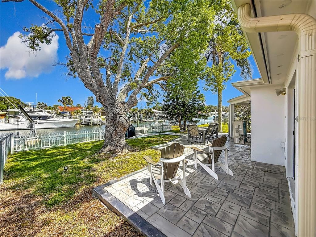 4920 PELICAN DRIVE photo 8