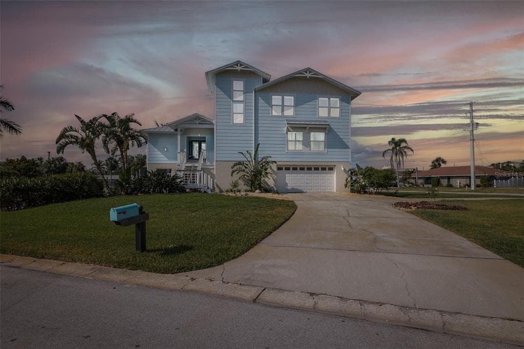 5040 WATERSIDE DRIVE 3