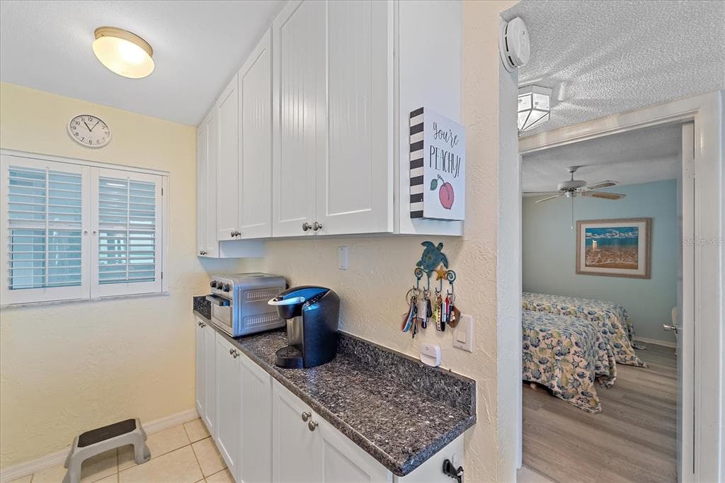 950 TARPON CENTER DRIVE 504 photo 13