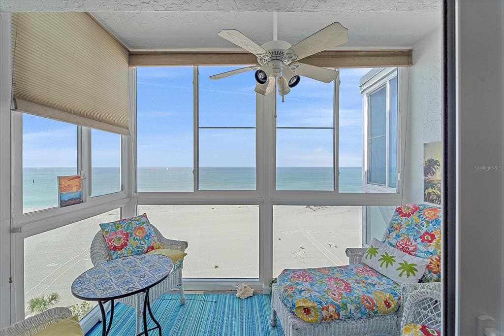 950 TARPON CENTER DRIVE 504 photo 7