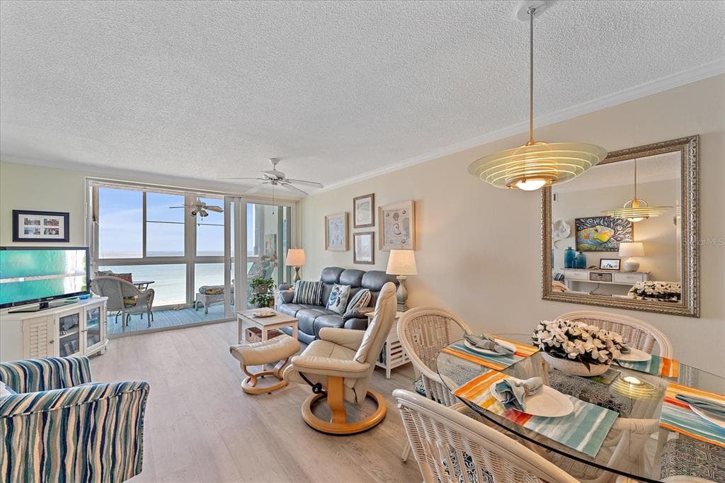950 TARPON CENTER DRIVE 504 photo 4