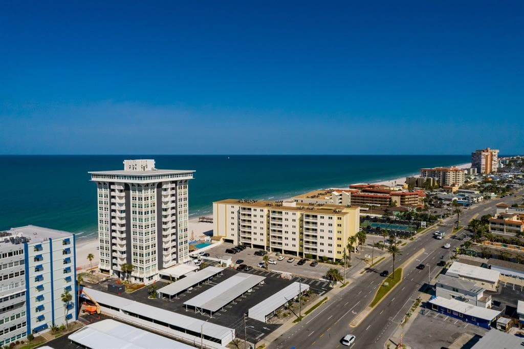 17408 GULF BOULEVARD 203 photo 2