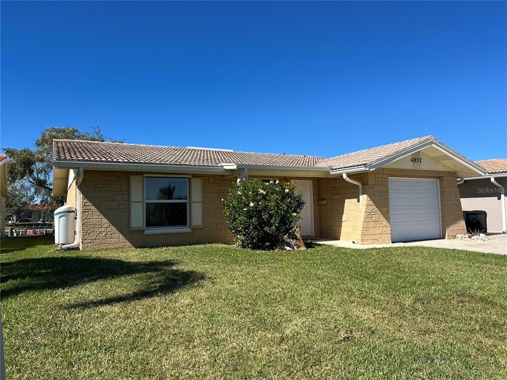 4937 DORY DRIVE 3