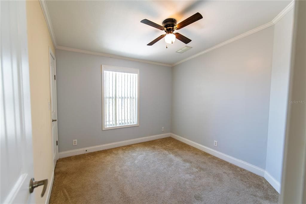 28 WINDMILL BOULEVARD photo 16