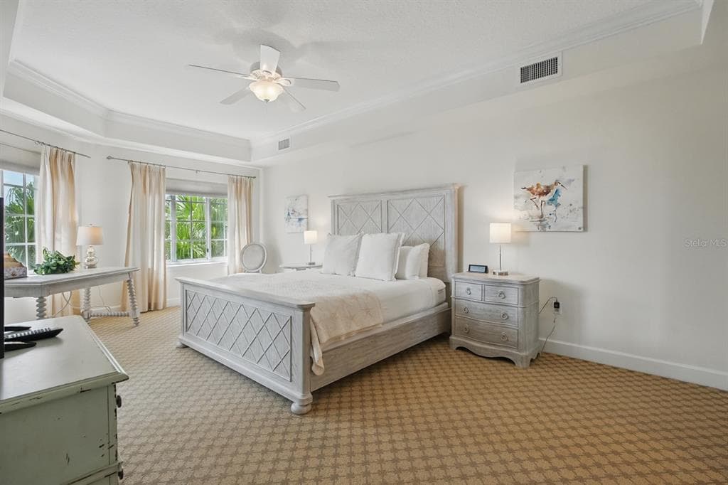 102 YACHT HARBOR DRIVE 263 photo 15