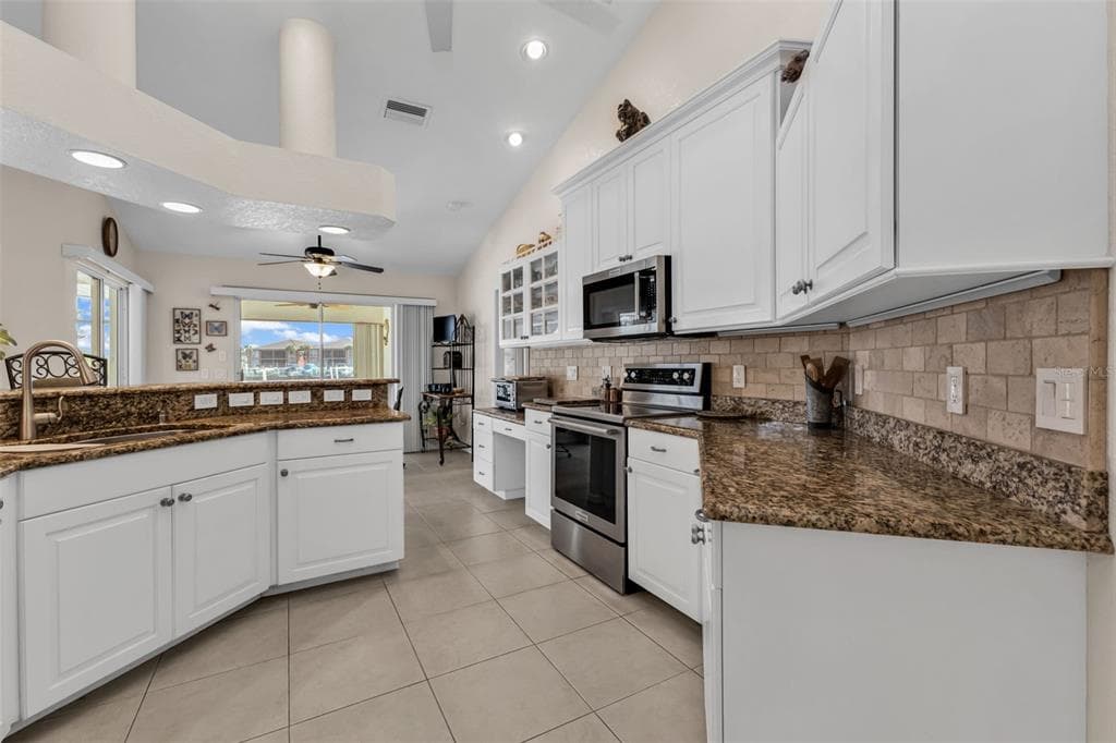 3518 TERIN COURT photo 24