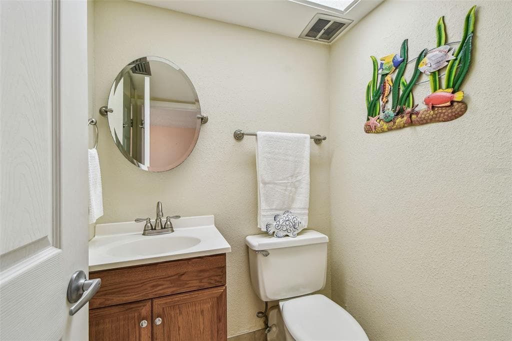 17920 GULF BOULEVARD 208 photo 25