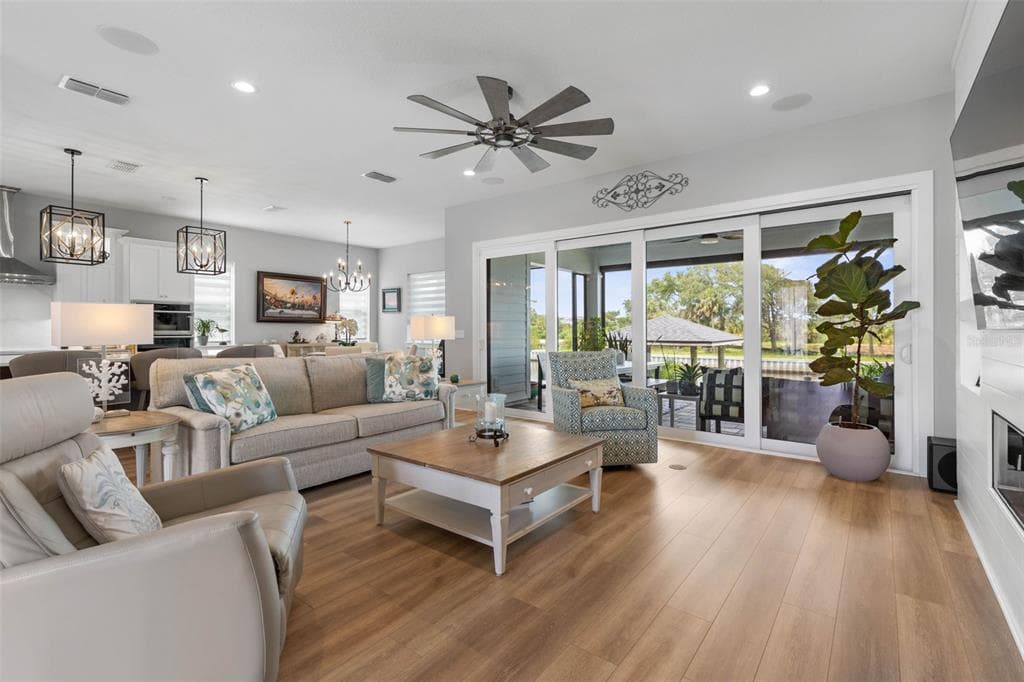 129 SEASIDE POINT 2