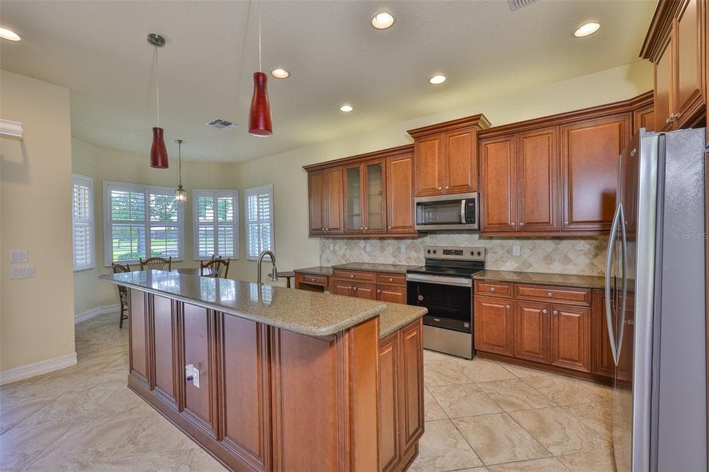 16227 CAPE CORAL DRIVE photo 9