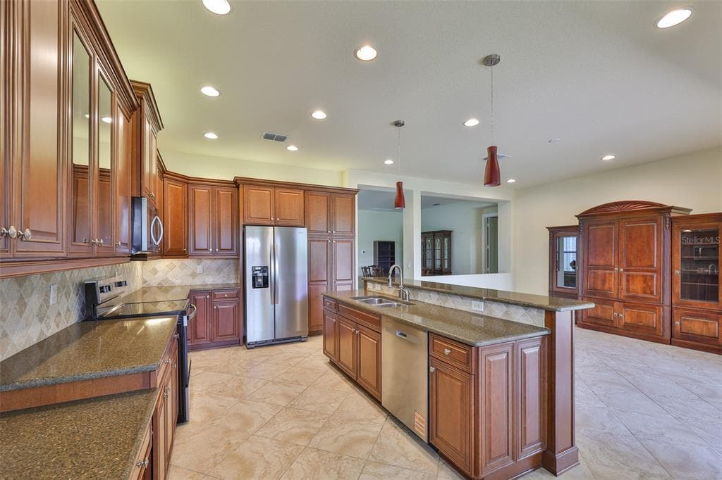 16227 CAPE CORAL DRIVE photo 10
