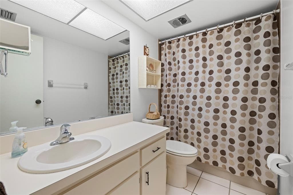 5157 SILENT LOOP 208 photo 23