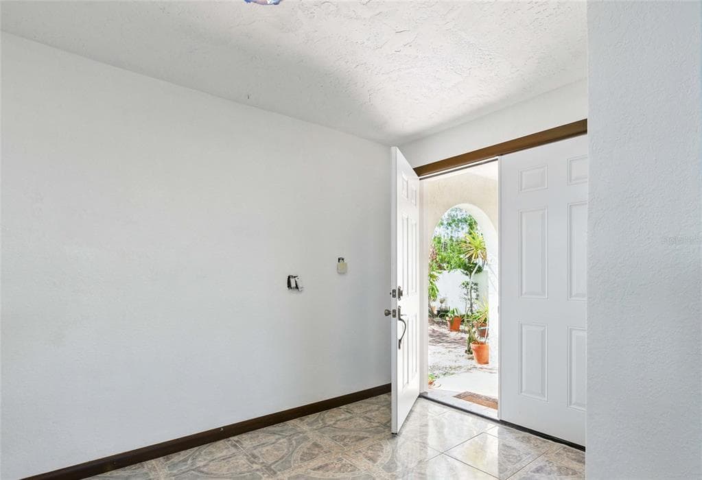 11285 8TH STREET E 5