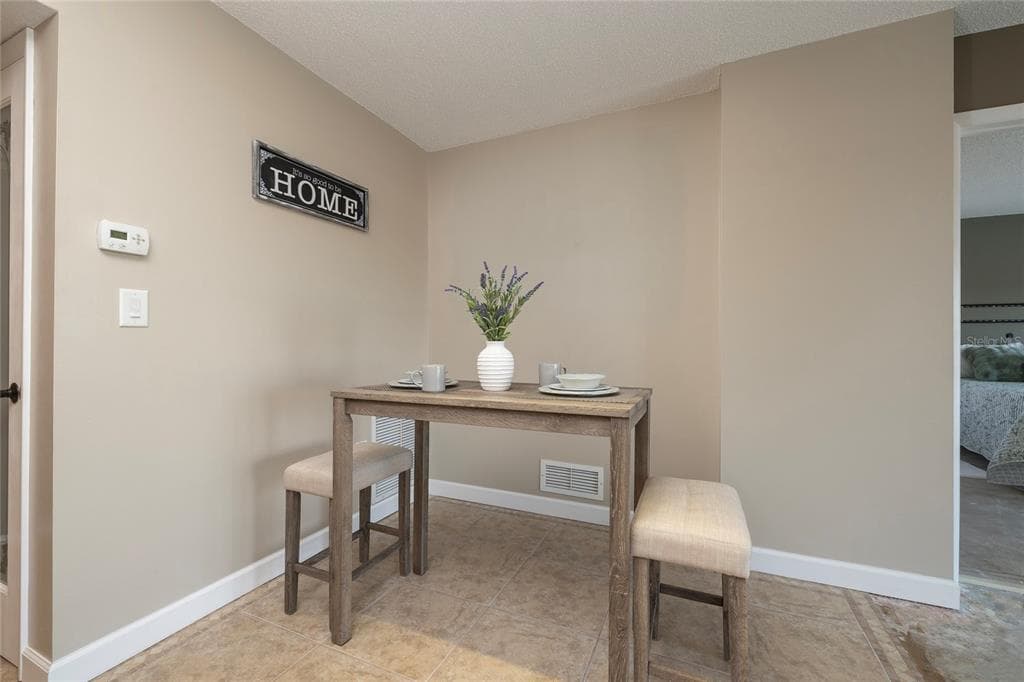 4900 BRITTANY DRIVE S 613 photo 10