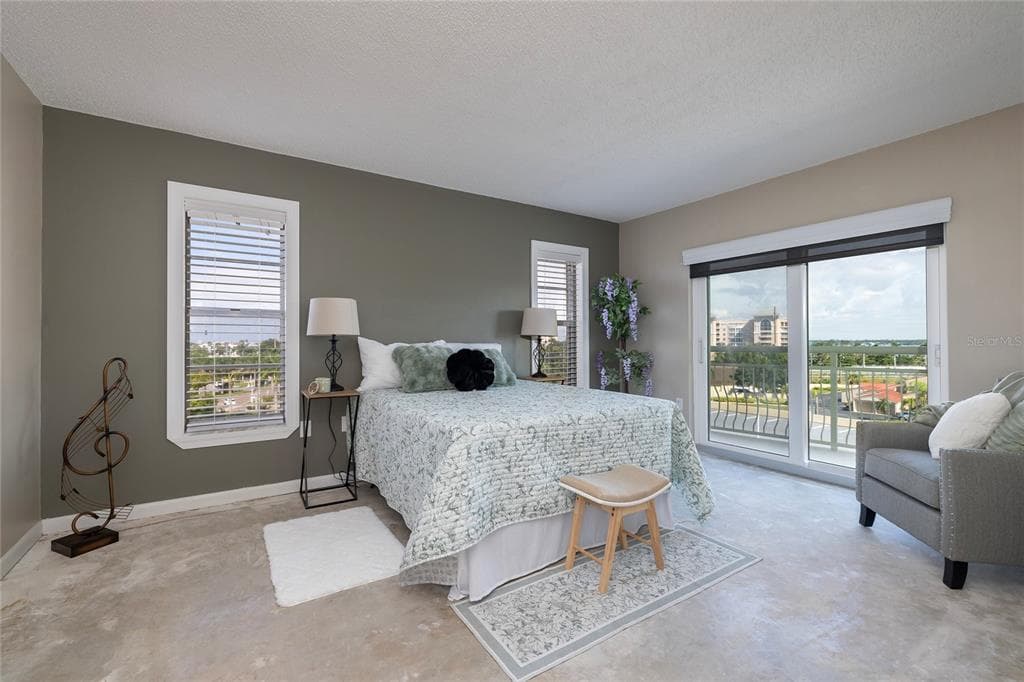 4900 BRITTANY DRIVE S 613 photo 15