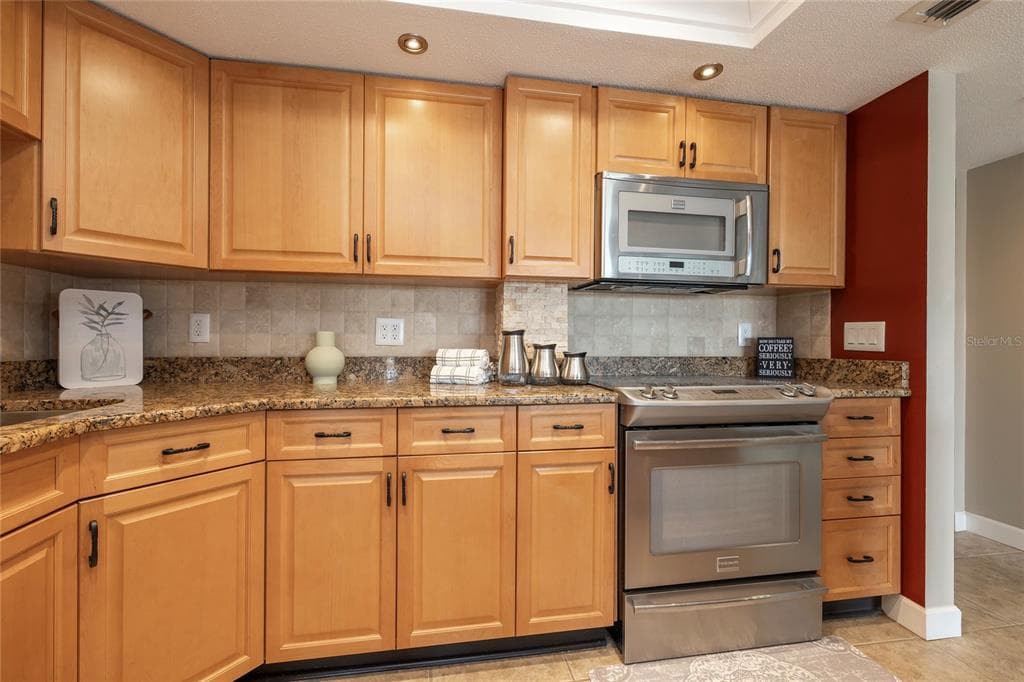 4900 BRITTANY DRIVE S 613 photo 8