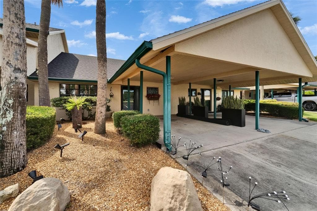644 YARDARM DRIVE #22 1