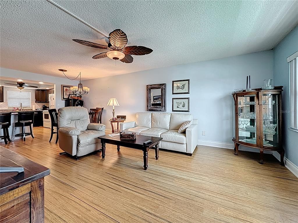 4725 COVE CIRCLE 908 photo 21