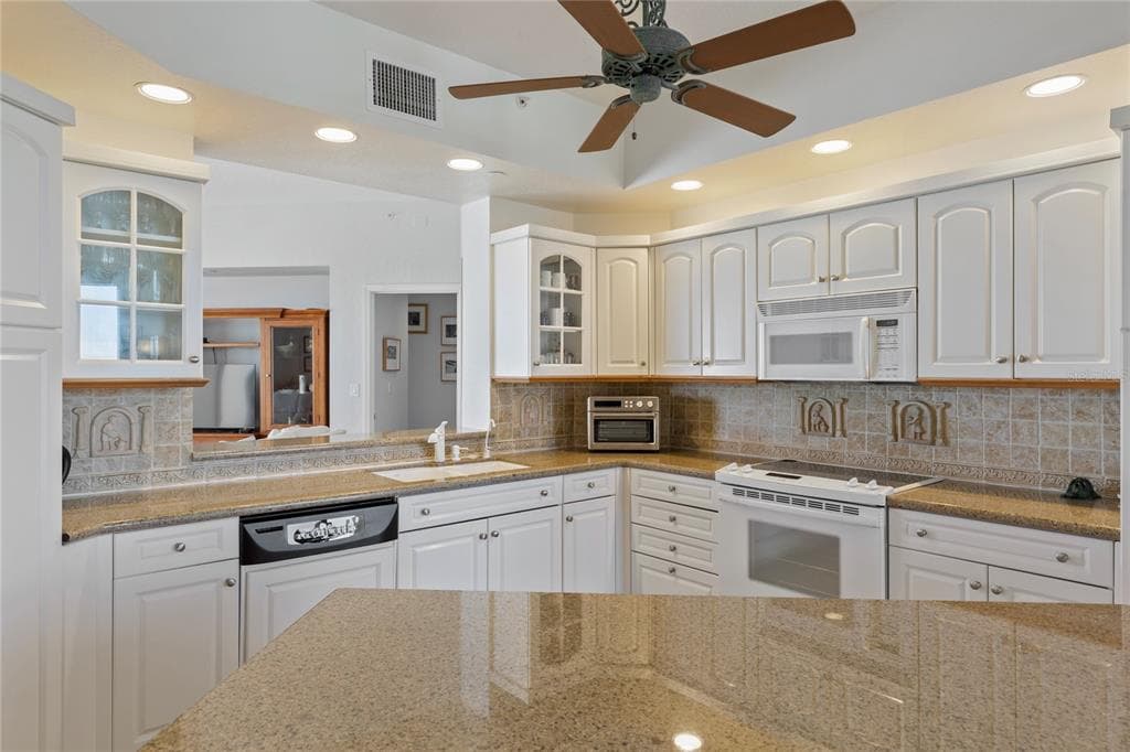 1200 GULF BOULEVARD 1704 photo 16
