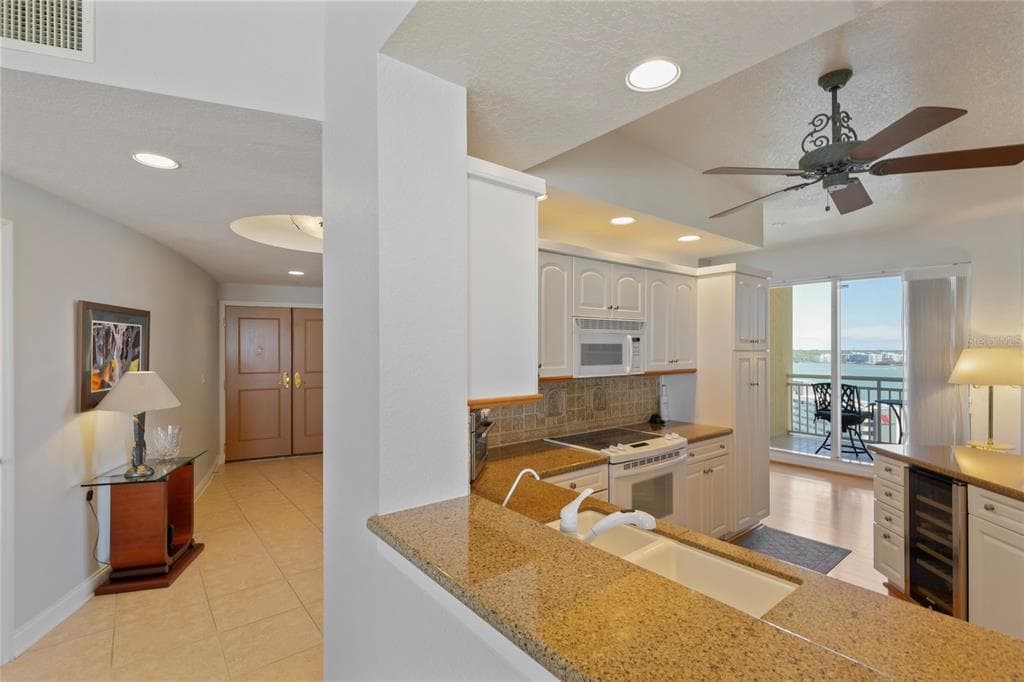1200 GULF BOULEVARD 1704 photo 19