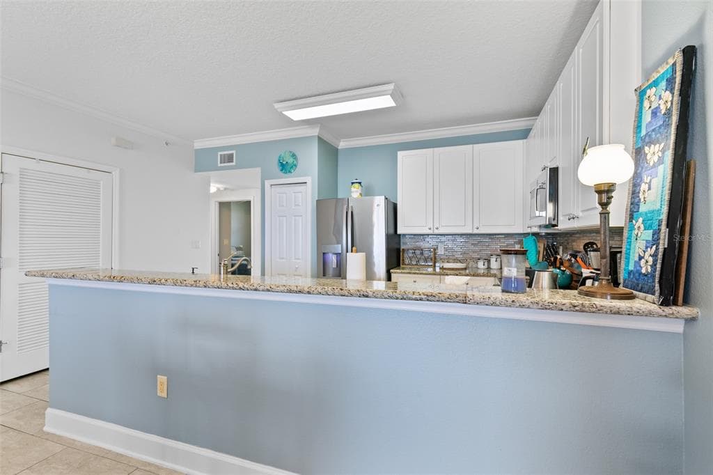 80 SURFVIEW DRIVE 707 photo 12