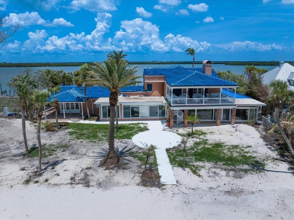 1114 MANDALAY POINT photo 12