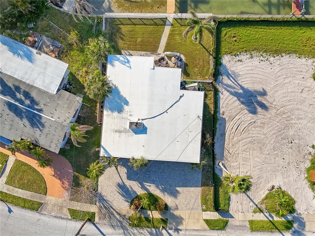 15305 HARBOR DRIVE 5